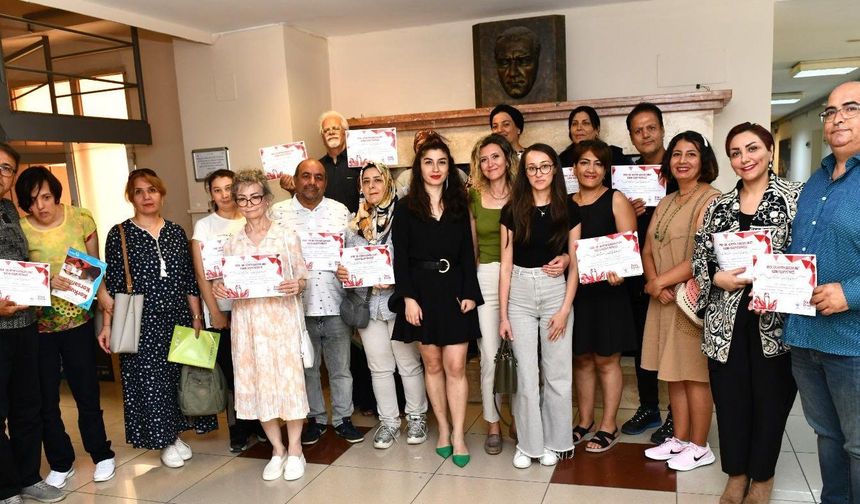 Çiğli Belediyesi Türkçe Okuma Yazma Kursu Sona Erdi 