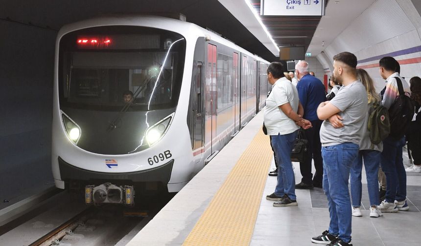 İzmir Metrosu 24 Yaşında  