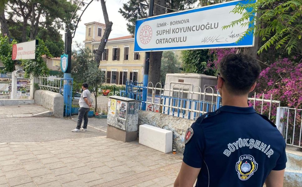 İzmir’de LGS önlemleri: Geç kalan öğrenciler sınav merkezine ulaştırıldı!