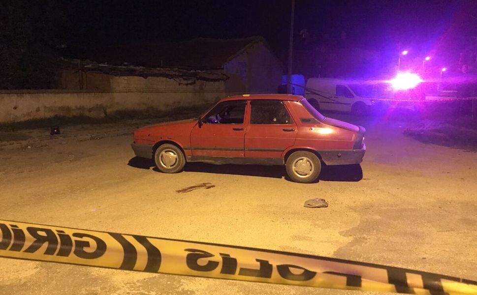Afyonkarahisar'da düğünde kavga: 21 yaşındaki genç hayatını kaybetti, 4 yaralı var!