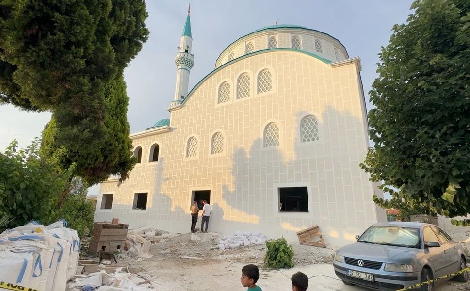 Aydın'da cami inşaatında iskele kırıldı: 1 işçi hayatını kaybetti!