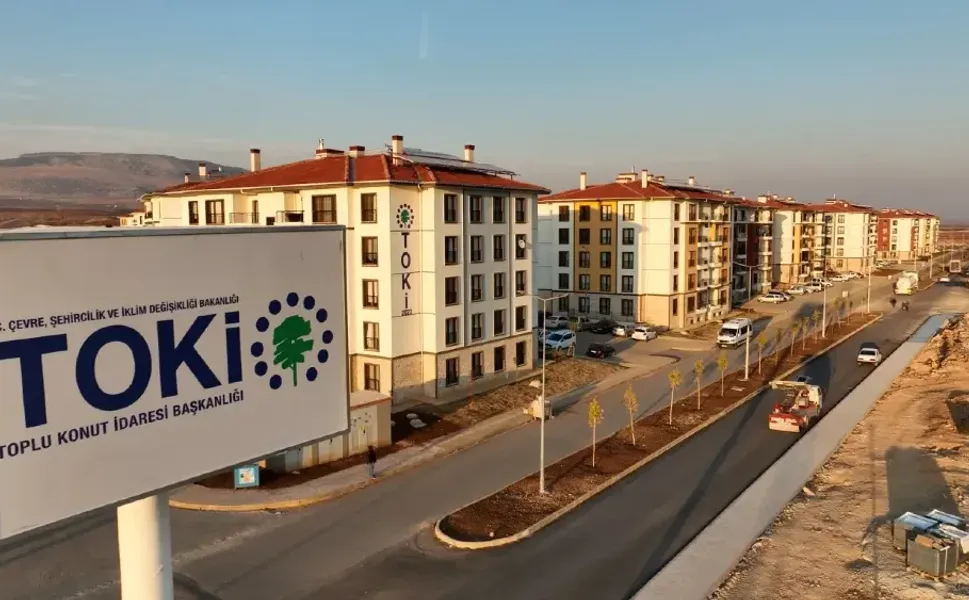 TOKİ yeni kampanyası: İzmir'de kurasız 306 konut satışa çıkarıldı!