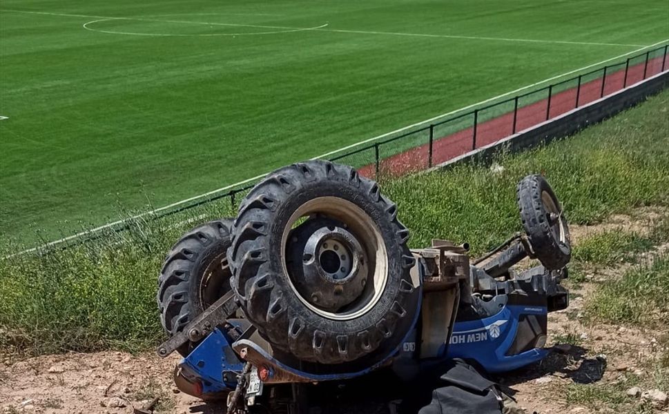 Denizli'de traktör kazası: 12 yaşındaki çocuk sürücü hayatını kaybetti!