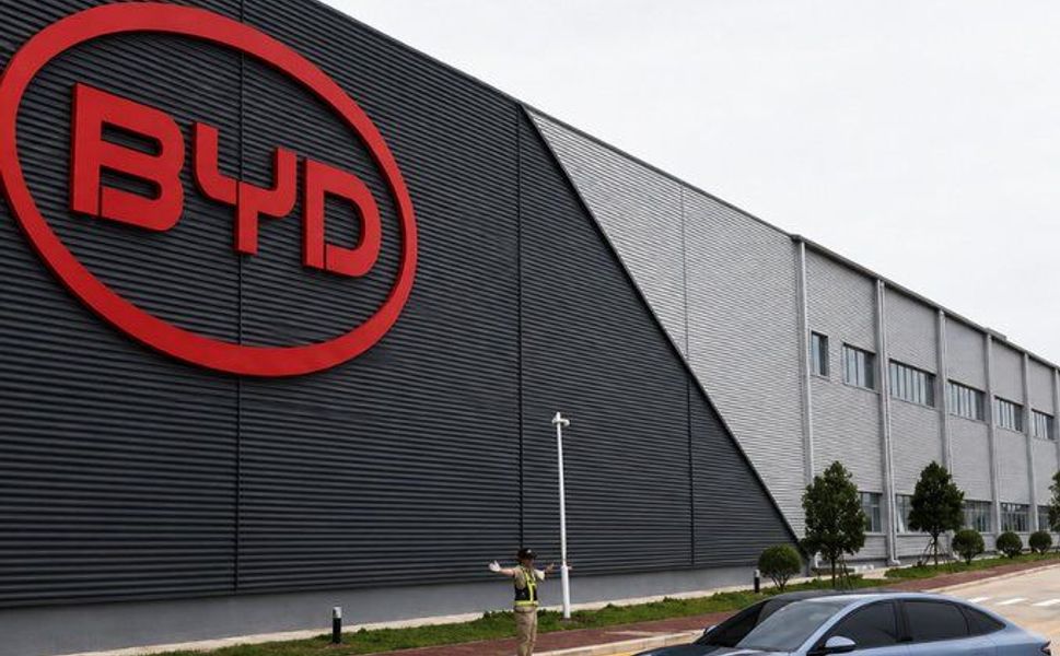 BYD, Manisa'daki 1 milyar dolarlık fabrika yatırımını askıya aldı!