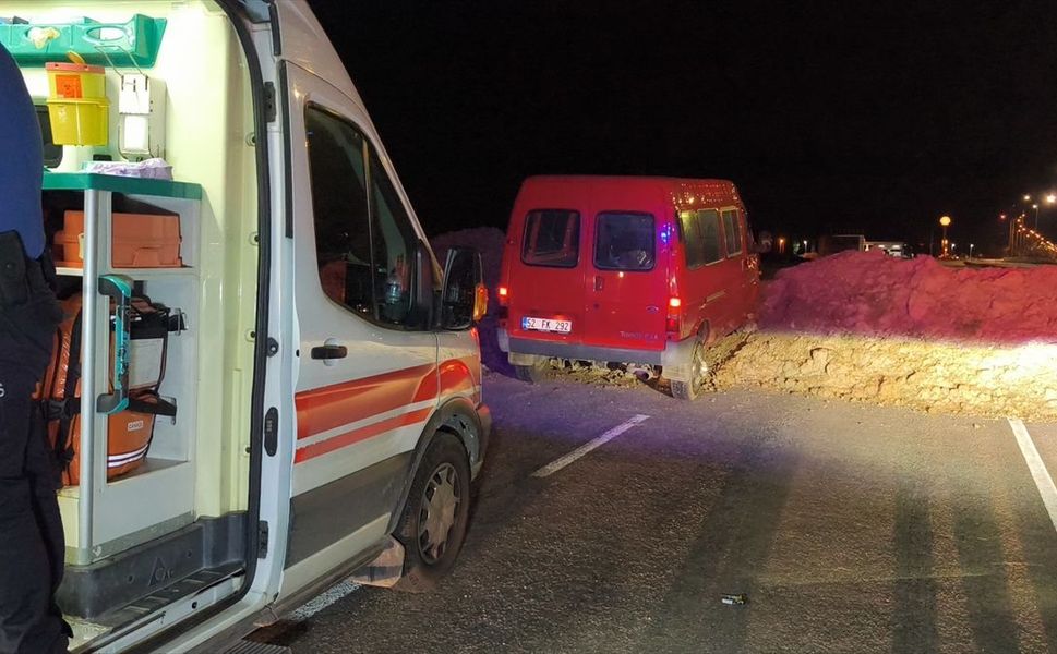 Kütahya'da alkollü sürücü kaza yaptı: 2 çocuk yaralı!