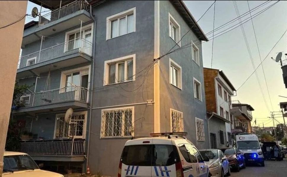 Uşak’ta şüpheli ölüm: Balkondan düşen kadın hayatını kaybetti!