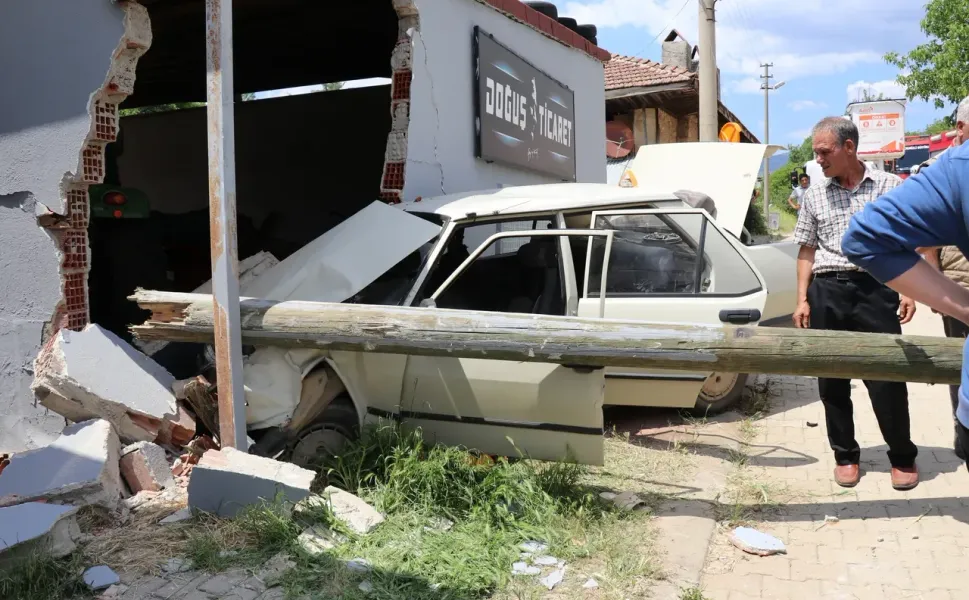 Denizli'de feci kaza: Yaşlı çift hayatını kaybetti!