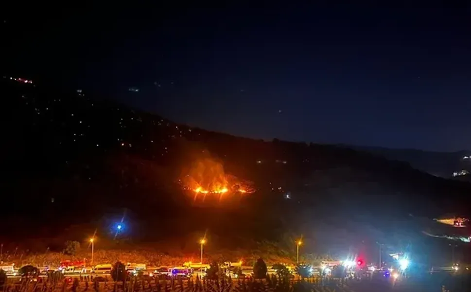 İzmir'de Karşıyaka ve Çiğli'deki yangınlarda gelişme: Kontrol altına alındı!