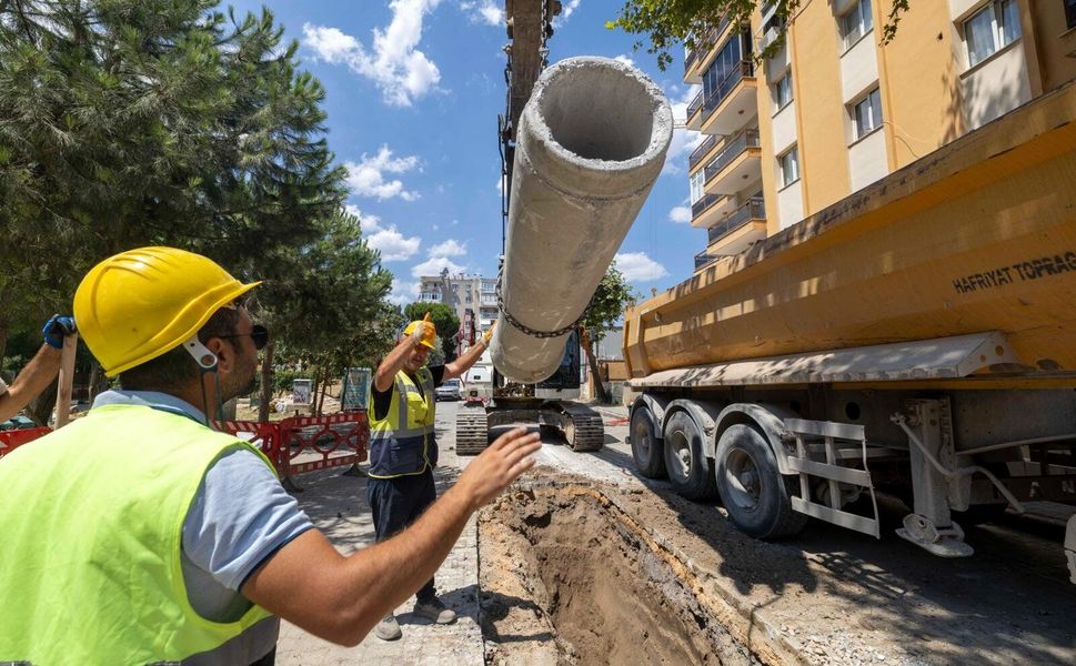 İzmir'de Karşıyaka, Çiğli, Bayraklı, Bornova ve Kemalpaşa’da 750 milyon liralık altyapı yatırımı!