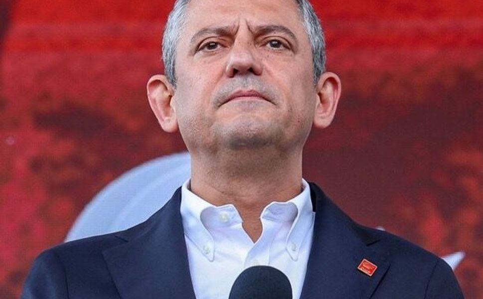 Özgür Özel CHP’ye veda etti: Yeni parti kuracak!