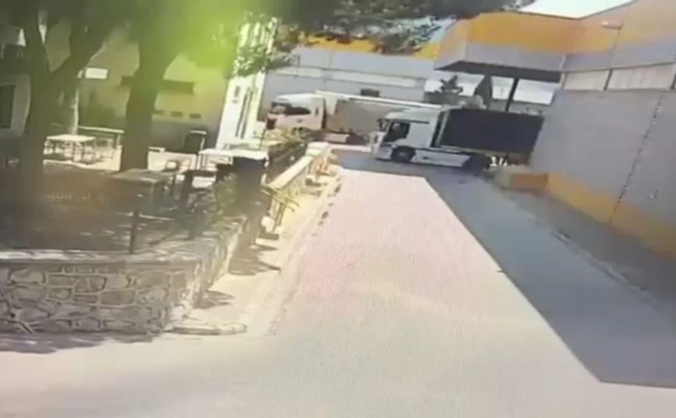 İzmir Bornova’da forklift kazası: Sürücü hayatını kaybetti!
