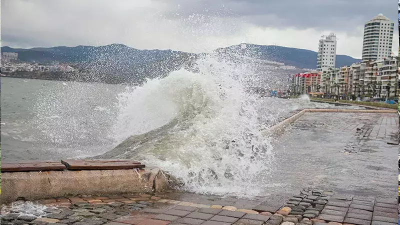Ege Denizi’nde Fırtına Uyarısı