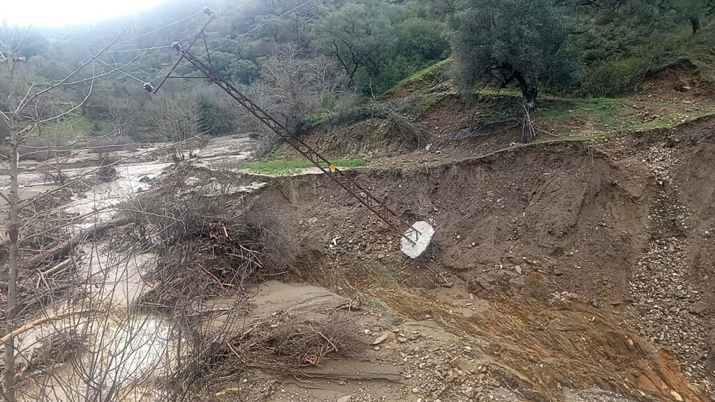 Izmir Turgutlu Yolu Tamamen Ulasima Kapandi 2