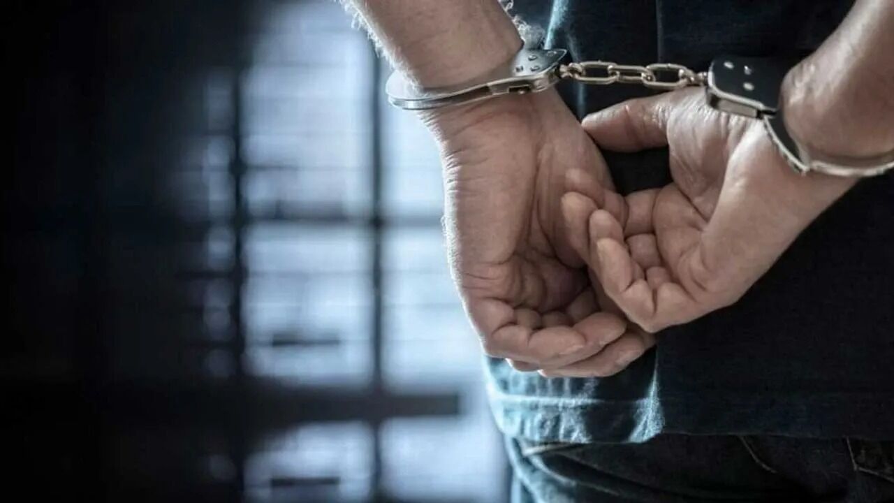 İzmir'de Firari Iki Hükümlü Yakalandı