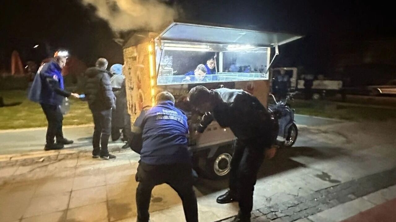 İzmir’de Çay Krizi Sahilevleri’nde-1