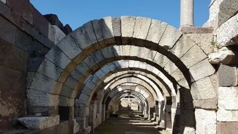 İzmir Metrosunun Hemen Altında 2 Bin Yıllık Gizem! İşte Agora'nın 3 Büyük Sırrı (3)