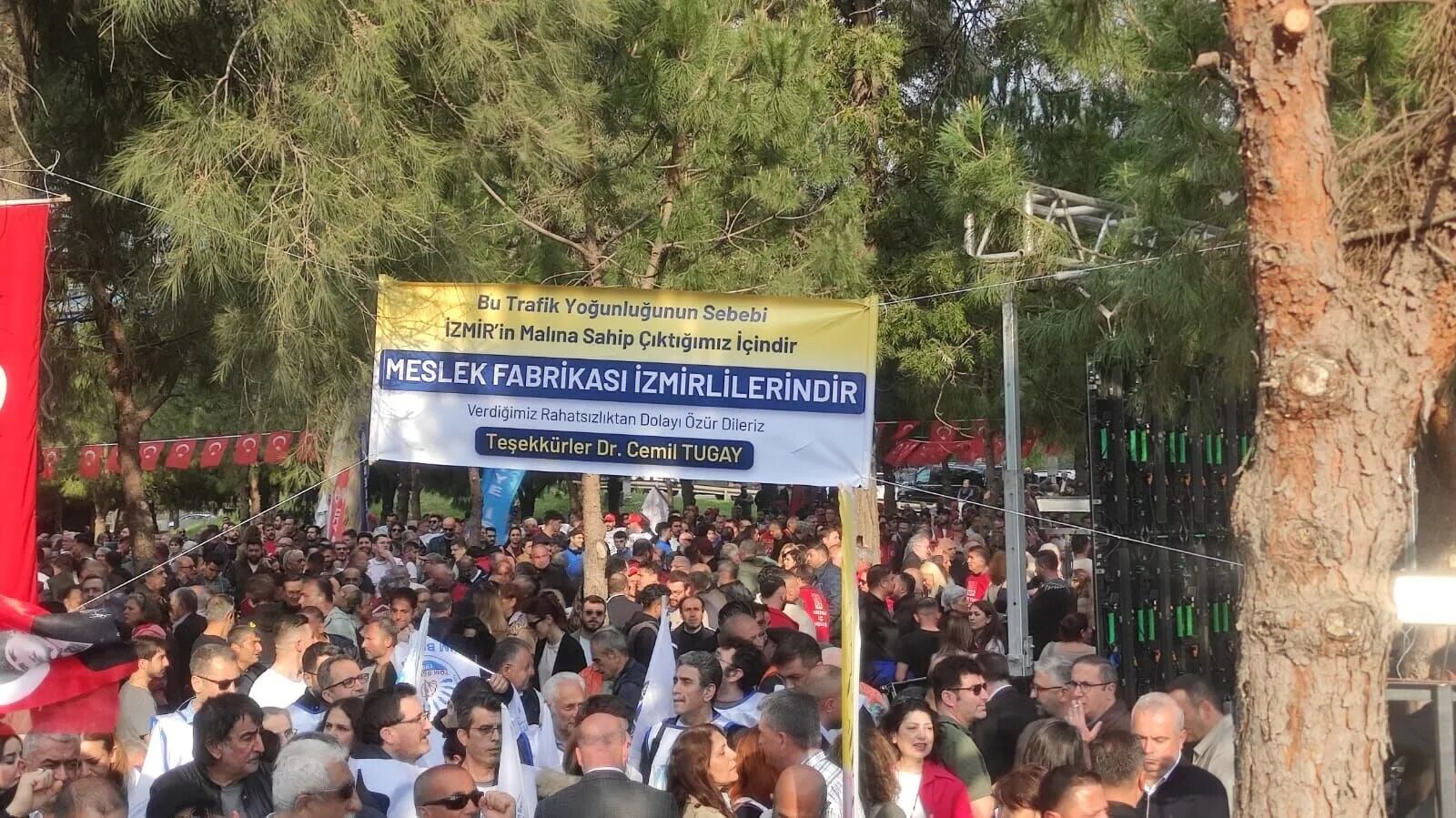 İzmir’de Meslek Fabrikası İçin Dev Miting (4)